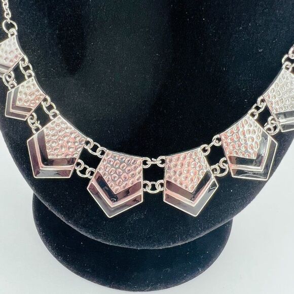 Hammered Silver-Tone Geometric Black Striped Necklace & Earring Set - Picture 8 of 14